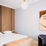 Oxygen Boutique 4*
