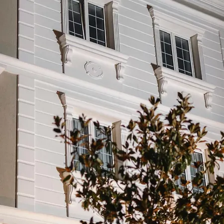 Oxygen Boutique Hotel 4*