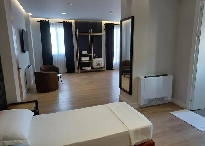 Oxygen Boutique Hotel 4*