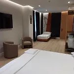 Oxygen Boutique