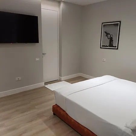 מלון Oxygen Boutique טיראנה