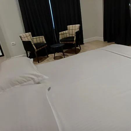 Oxygen Boutique טיראנה