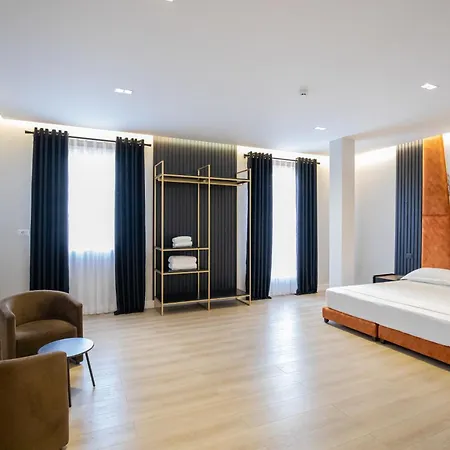 מלון Oxygen Boutique 4*